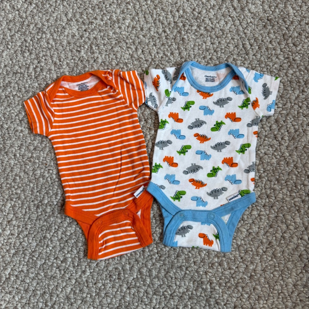 Gerber Onesies Size Newborn Bodysuit‎ Set 2pc Set